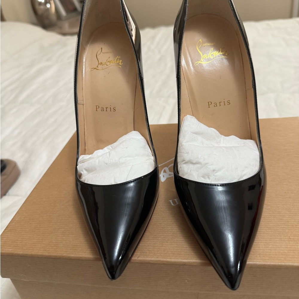 So Kate Louboutin black